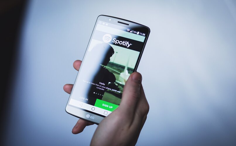 app movil de spotify abierta en android