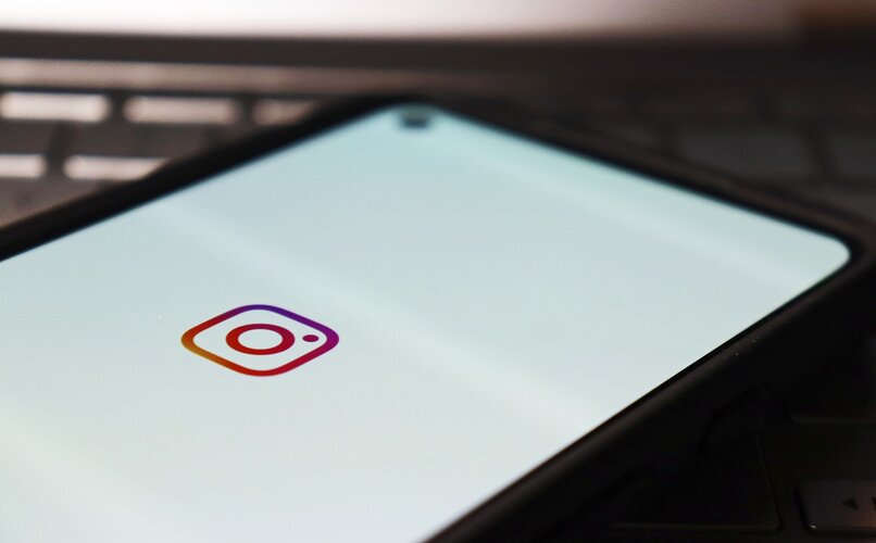app movil de instagram iniciando en android