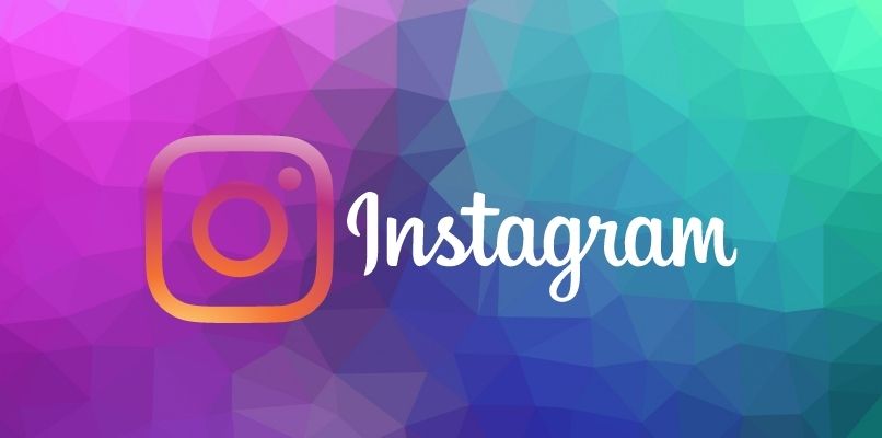 de que manera puedes poner el fondo de colores para tus historias de instagram