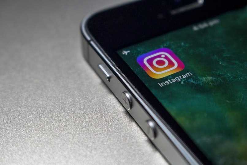 app de instagram instalada en un iphone