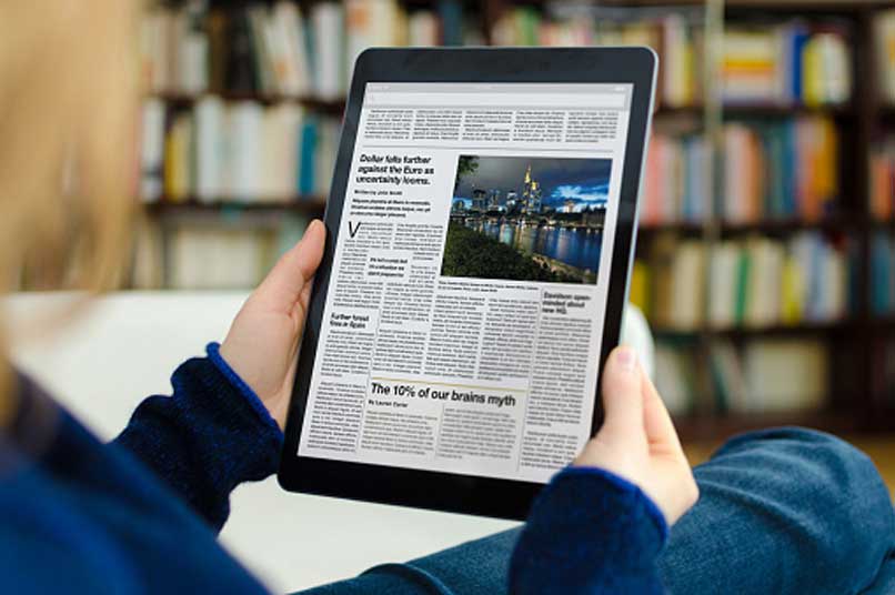 leer noticias formato digital tablet