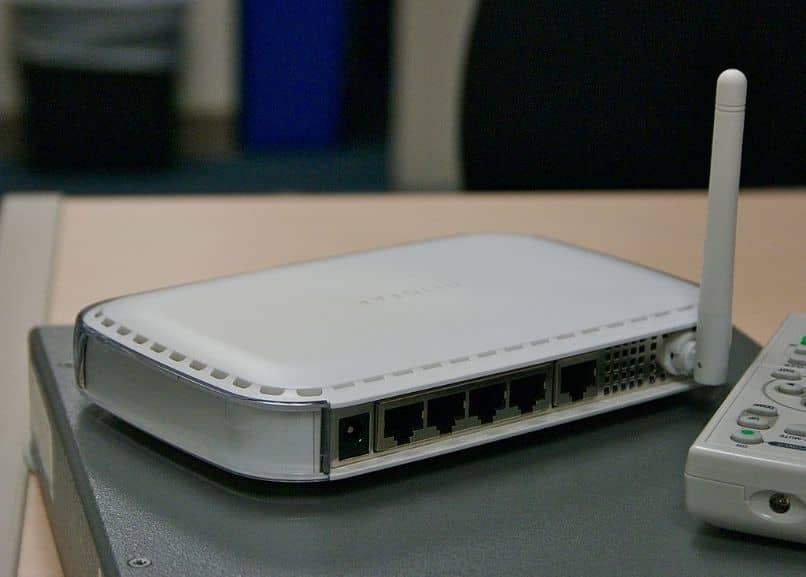 router conectado red wifi