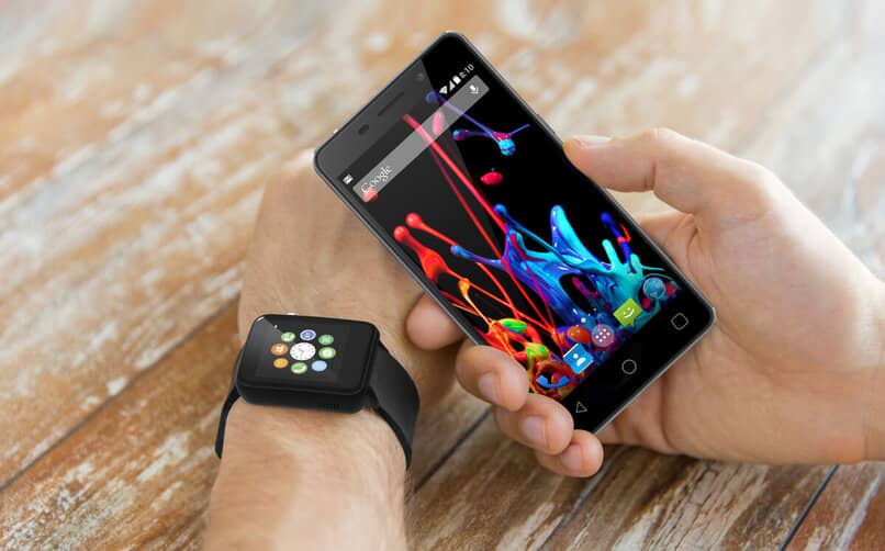 forma de vincular y sincronizar un smartwatch con el telefono inteligente