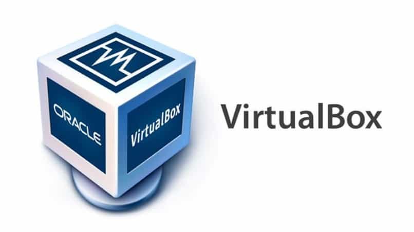 emblema de virtualbox con escritura